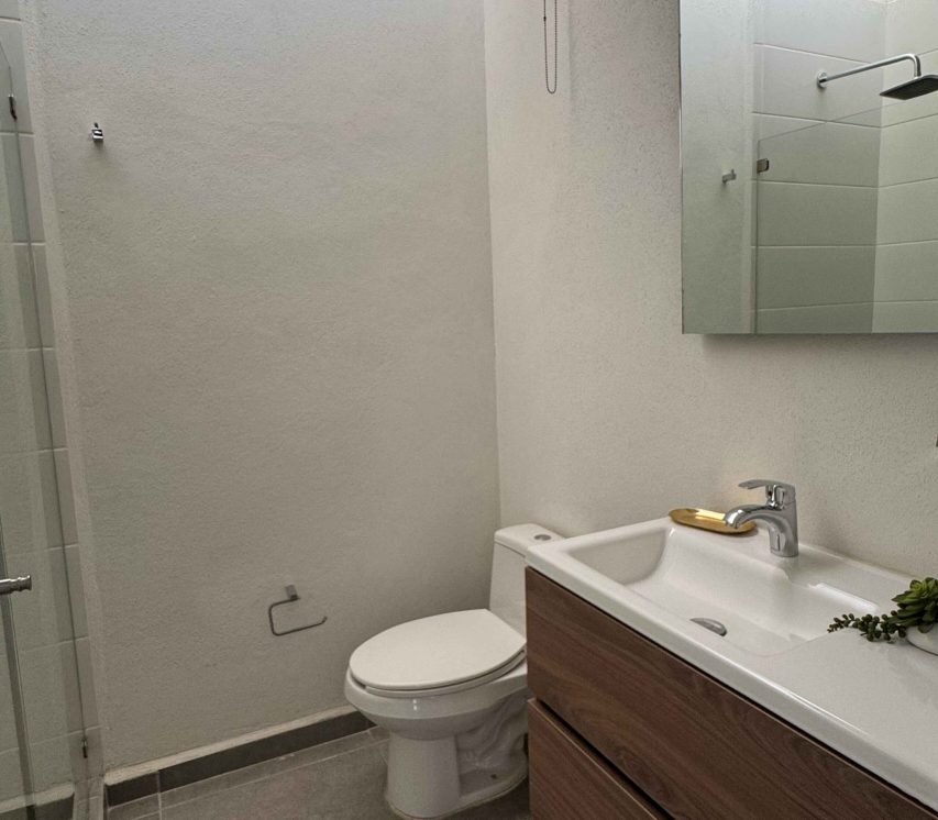 Baño-compartido-recamaras-secundarias-Andromeda